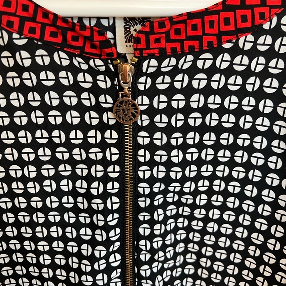 Anne Klein Black and Red Patterned Tunic - Picture 4 of 4